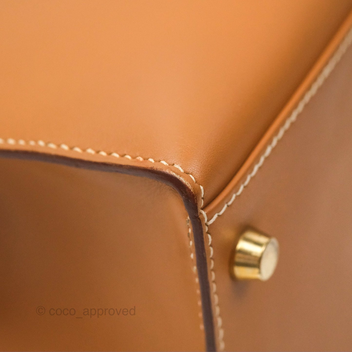 Hermès Vintage Kelly 28 Sellier Gold Calf Gold Hardware