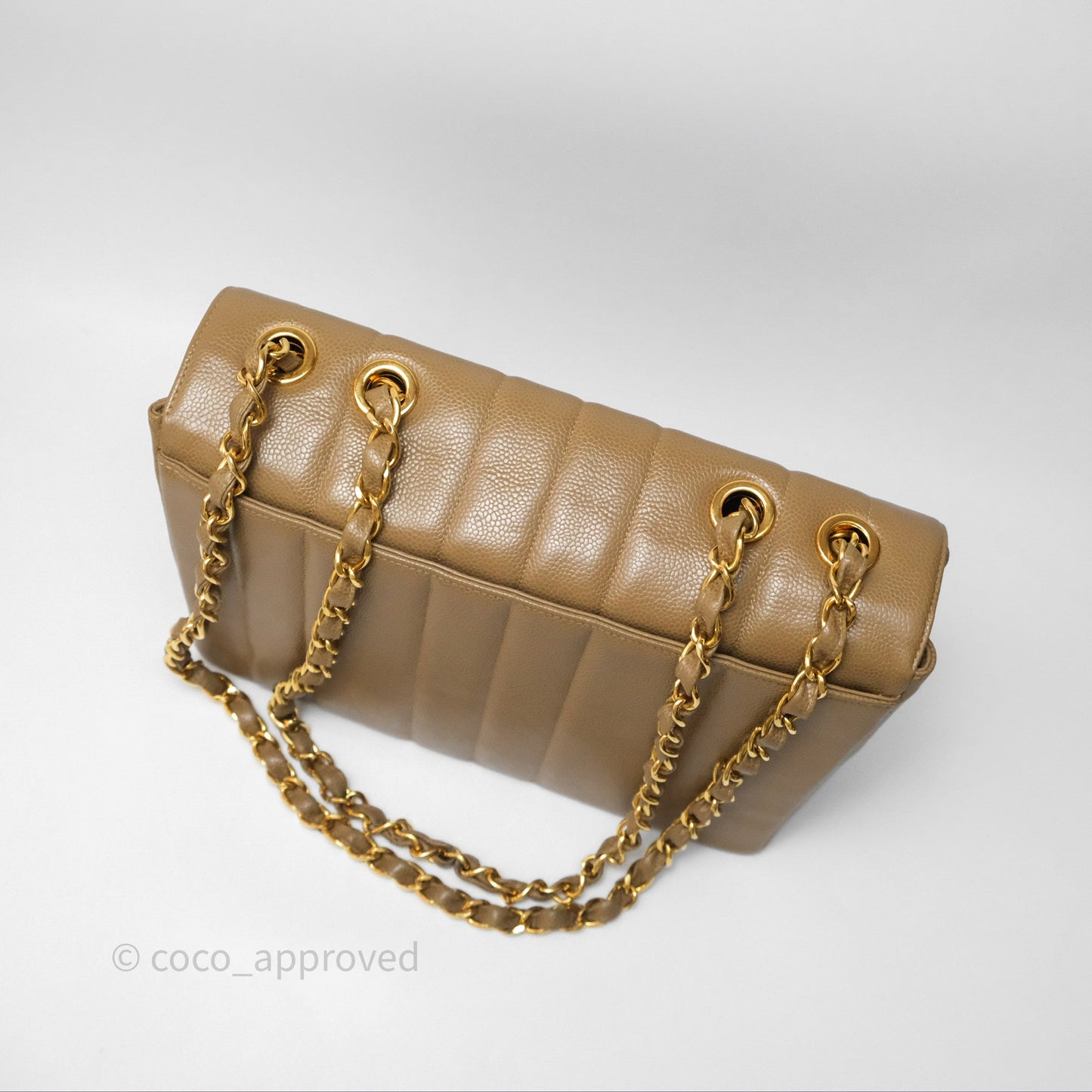 Chanel Vintage Vertical Quilted Jumbo Single Flap Beige Caviar 24K Gold Hardware