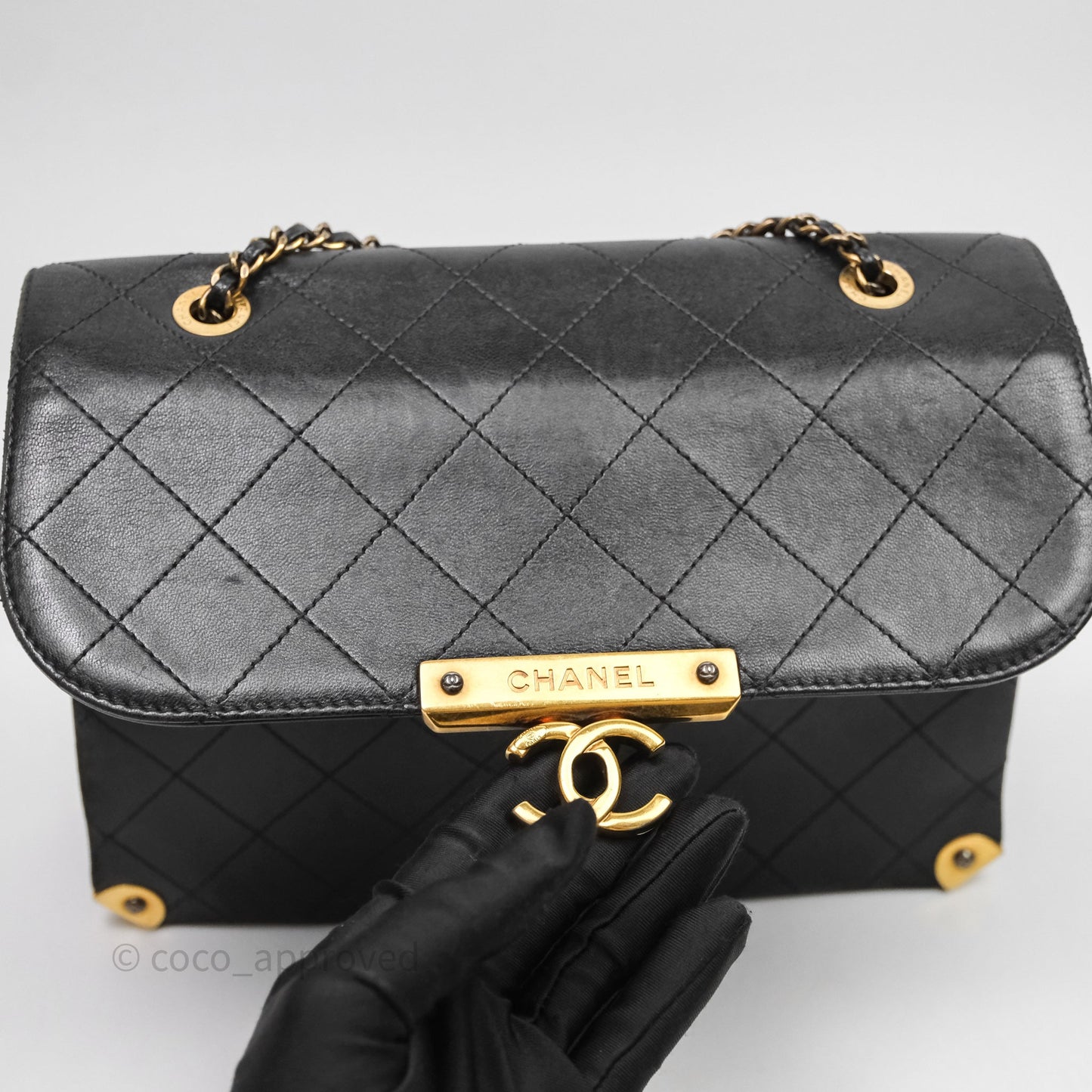 Chanel Quilted Flap Bag Black Calfskin Aged Gold Hardware