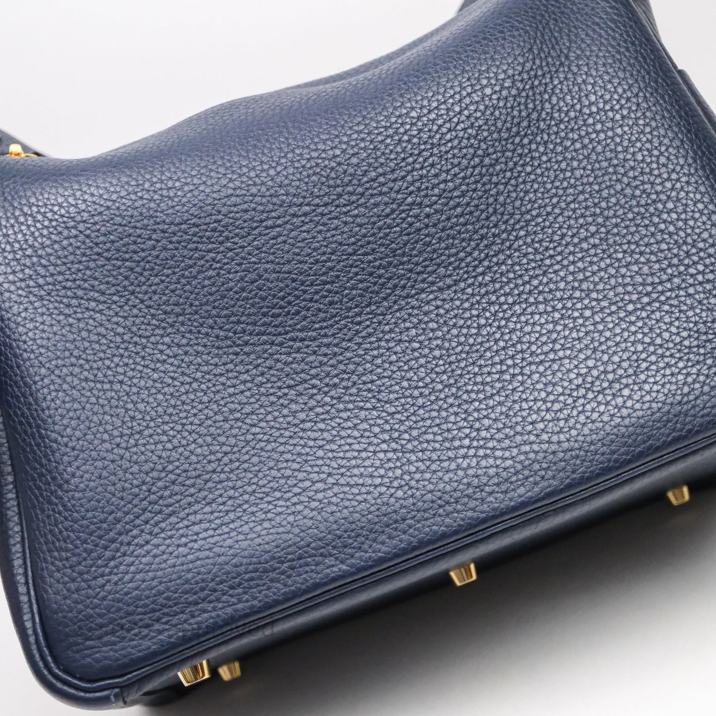 Hermès Lindy 30 Bleu Nuit 2Z Clemence Gold Hardware