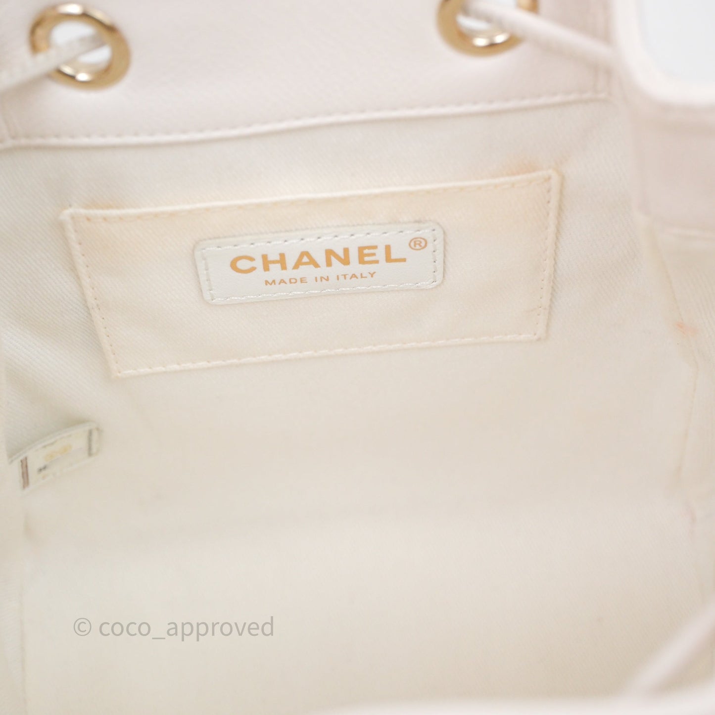 Chanel Business Affinity Drawstring Bucket Bag White Caviar Gold Hardware