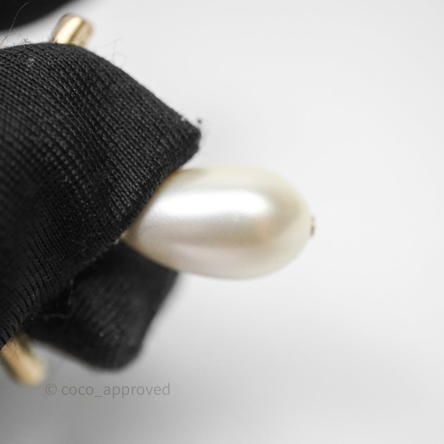 Chanel CC Pearl Drop Bow Earrings Gold Tone 22S