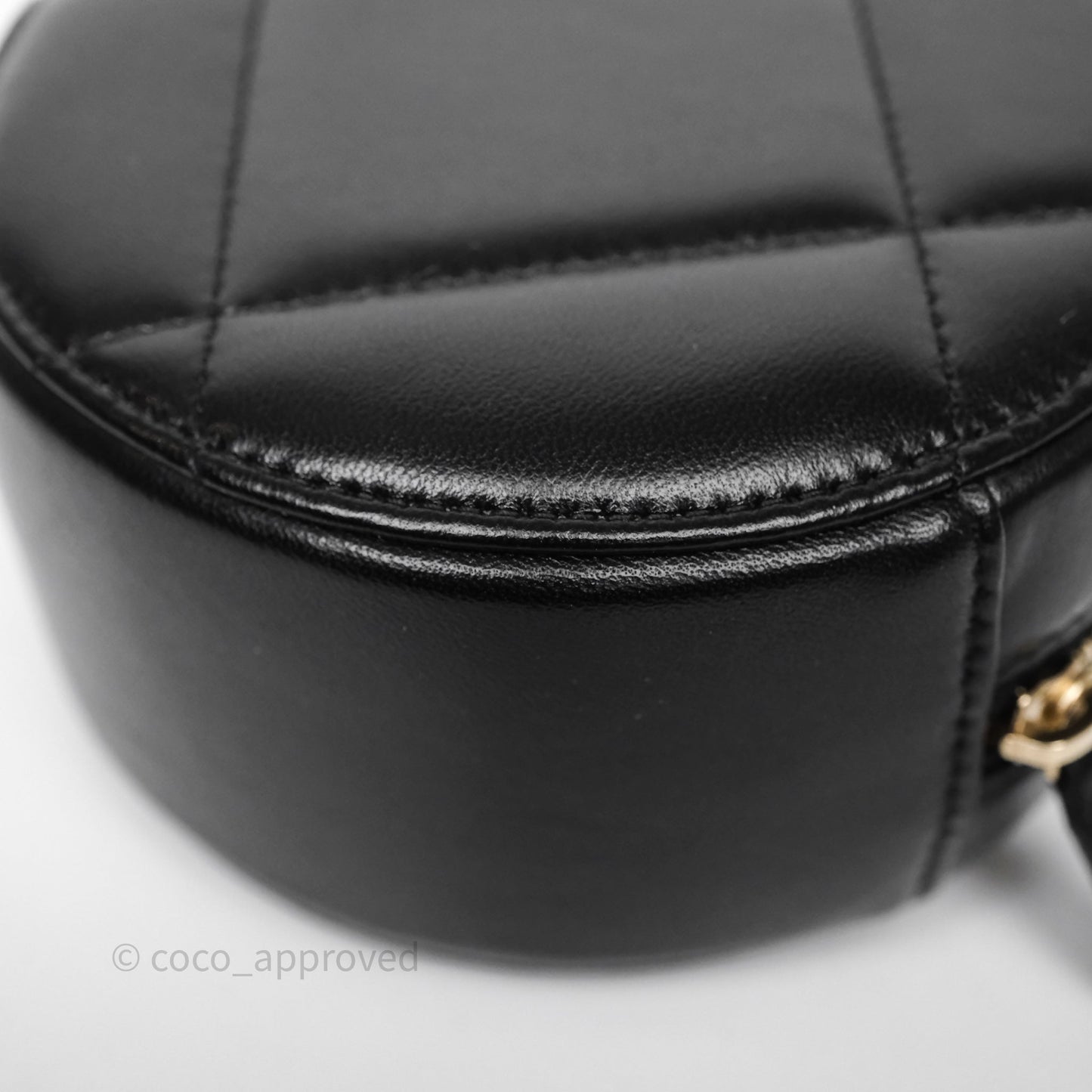 Chanel 19 Round Clutch With Chain Black Mixed Hardware