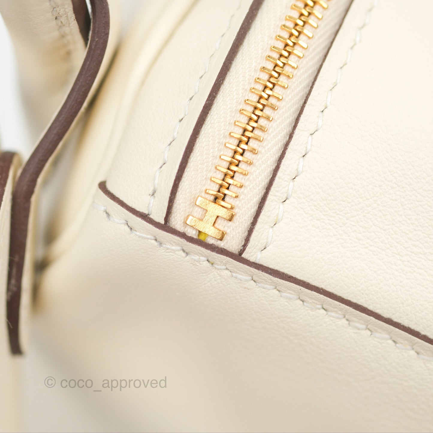 Hermès Lindy 26 Nata/Lime Swift Gold Hardware