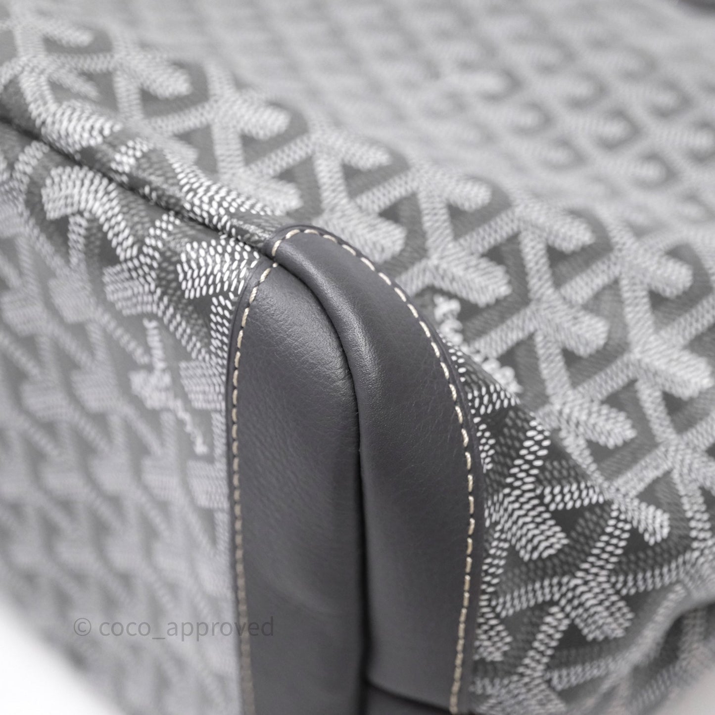 Goyard Artois Tote MM Goyardine Canvas⁣⁣⁣⁣⁣⁣⁣⁣⁣⁣⁣⁣⁣⁣⁣⁣⁣⁣⁣⁣ Grey