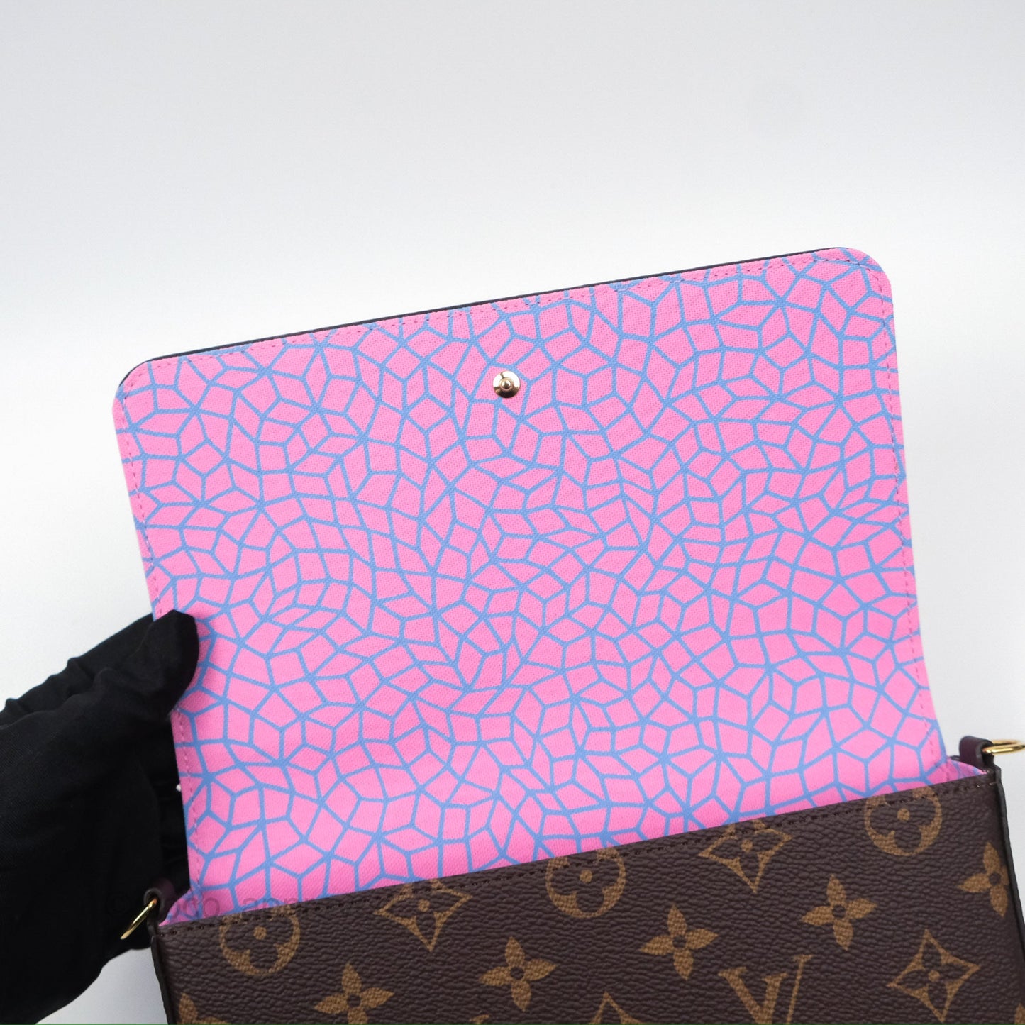 Louis Vuitton X Yayoi Kusama Pochette Felicie in Monogram Pumpkins