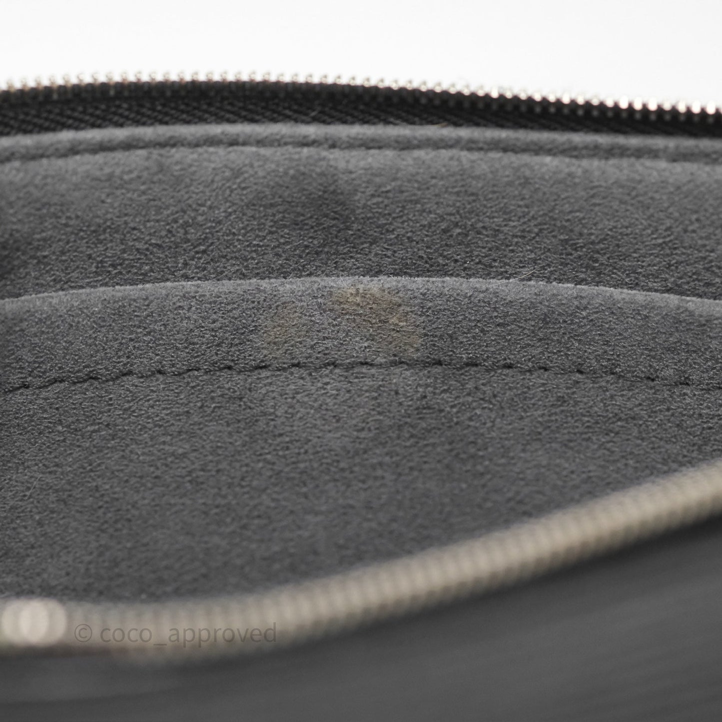 Louis Vuitton Pochette Black Epi