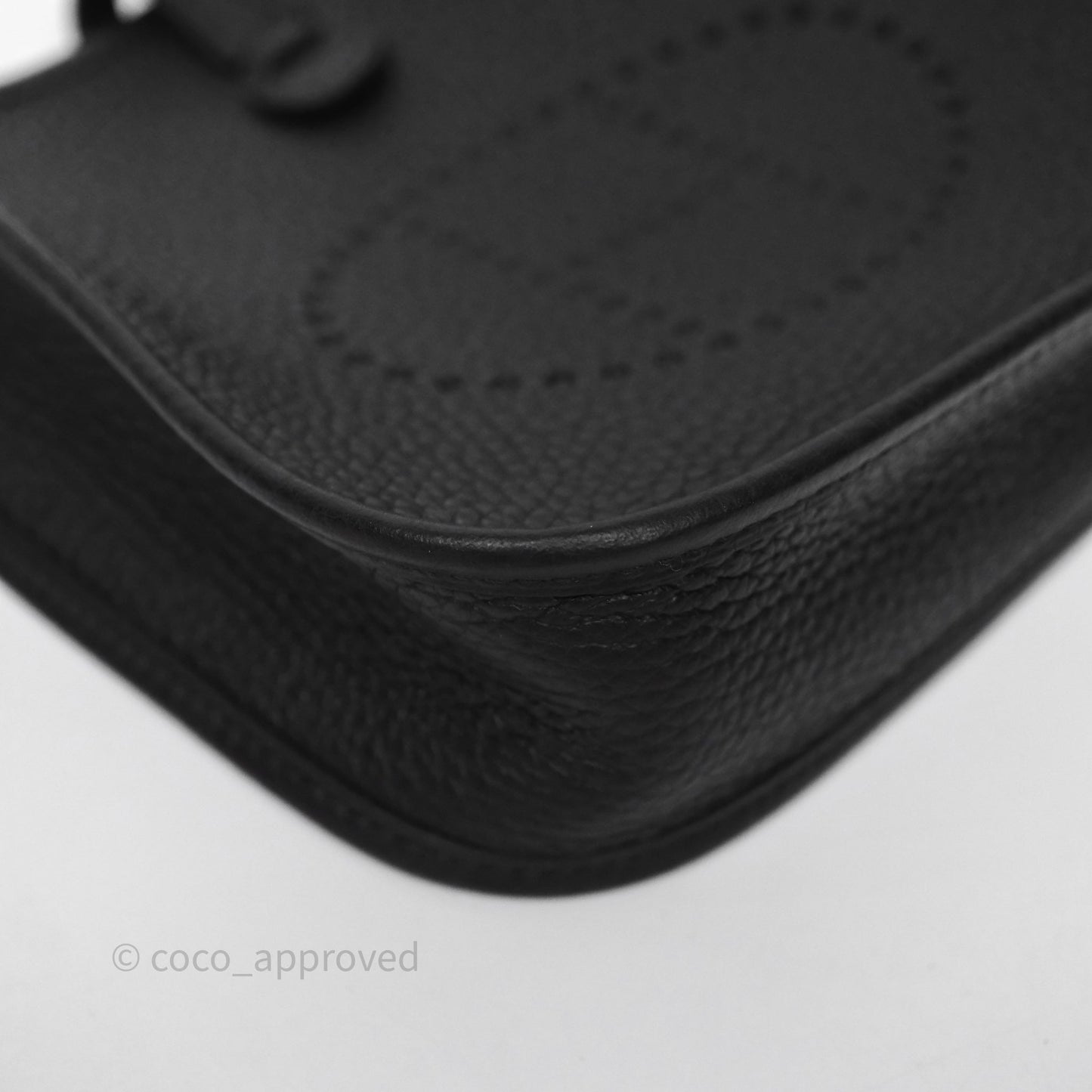 Hermès Mini Evelyne 16 Black Noir 89 Clemence Palladium Hardware