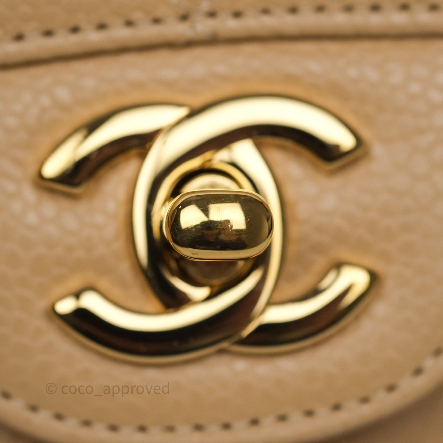 Chanel M/L Medium Classic Flap Quilted Beige Caviar Gold Hardware