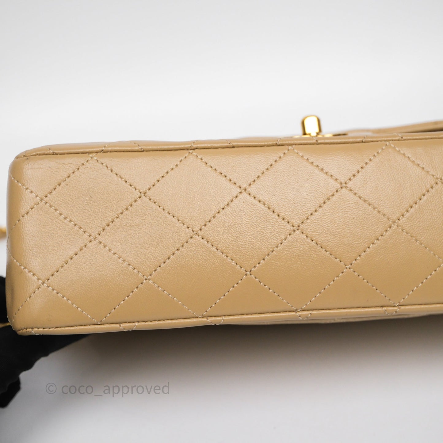 Chanel Vintage Medium Classic Flap Beige Lambskin 24K Gold Hardware