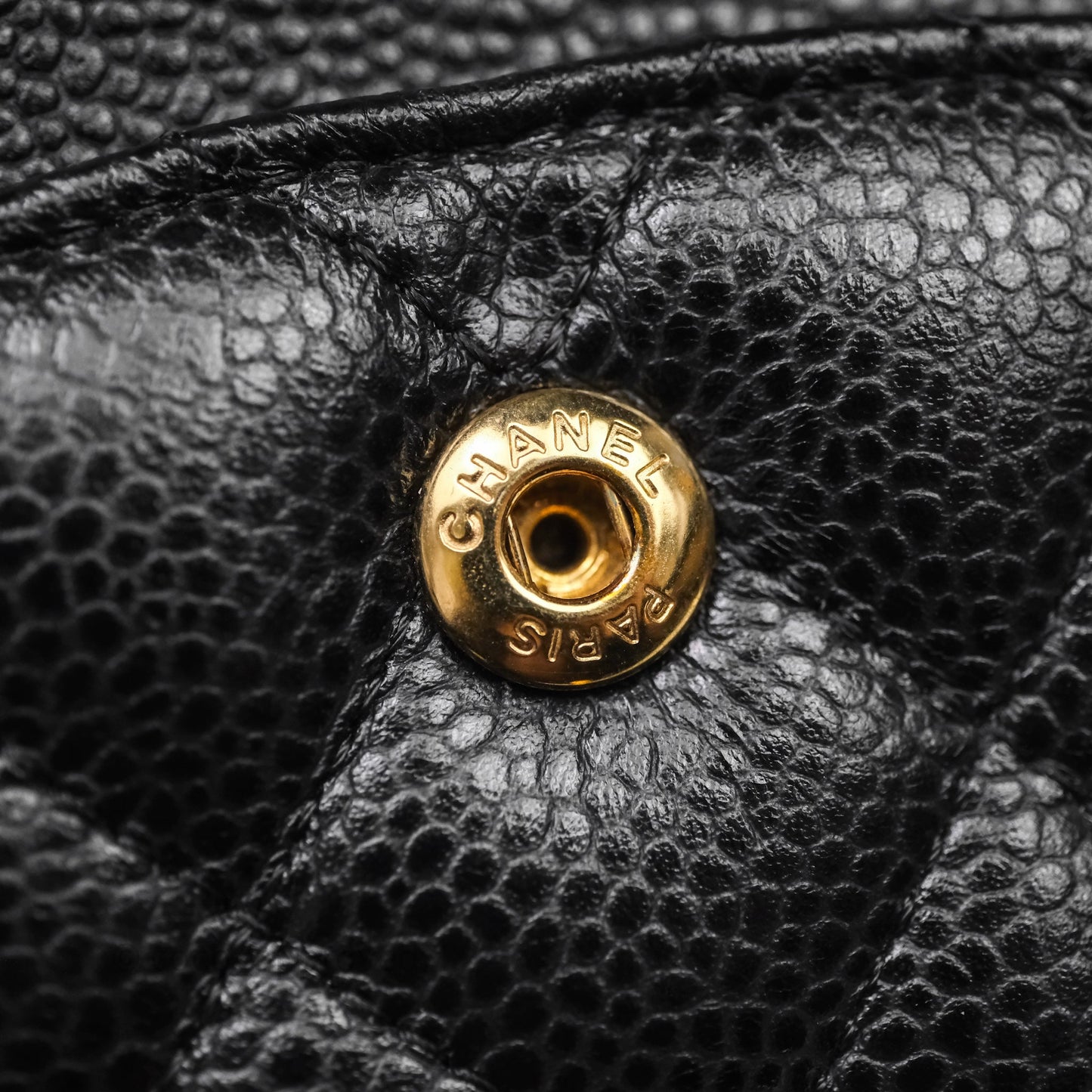 Chanel Classic M/L Medium Flap Quilted Black Caviar Gold Hardware