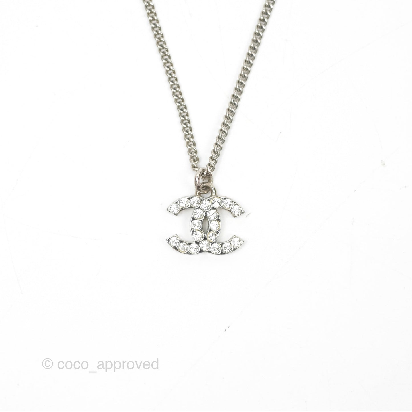 Chanel CC Pearl Necklace Silver Tone 12V