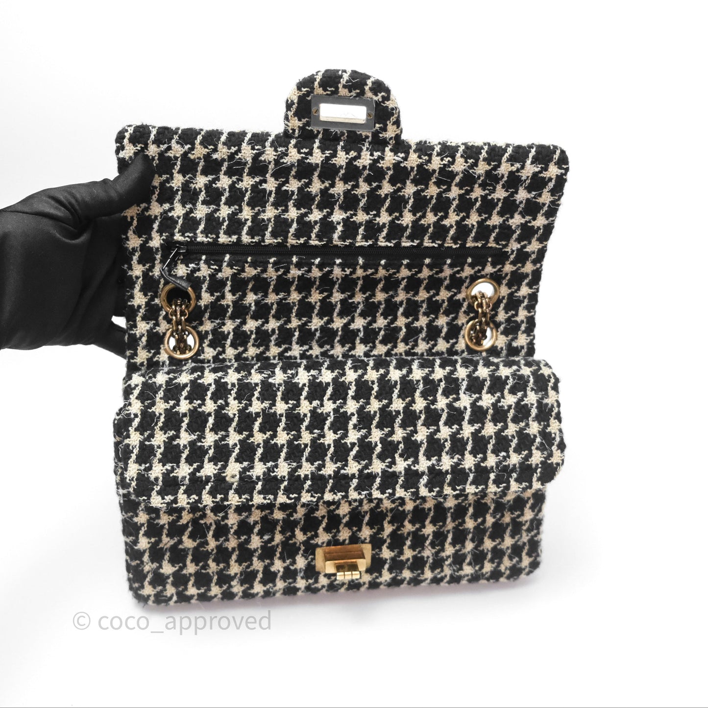 Chanel Reissue 225 Houndstooth Tweed Black Beige Aged Gold Hardware