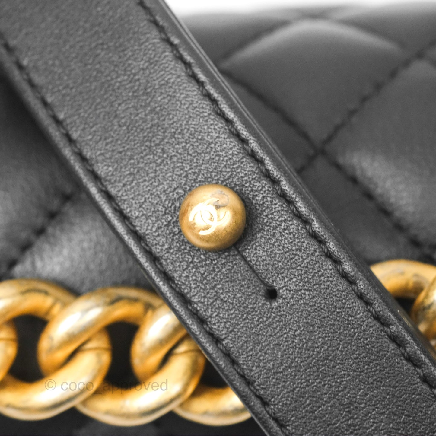 Chanel Quilted Medium Boy Black Calfskin Aged Gold Hardware