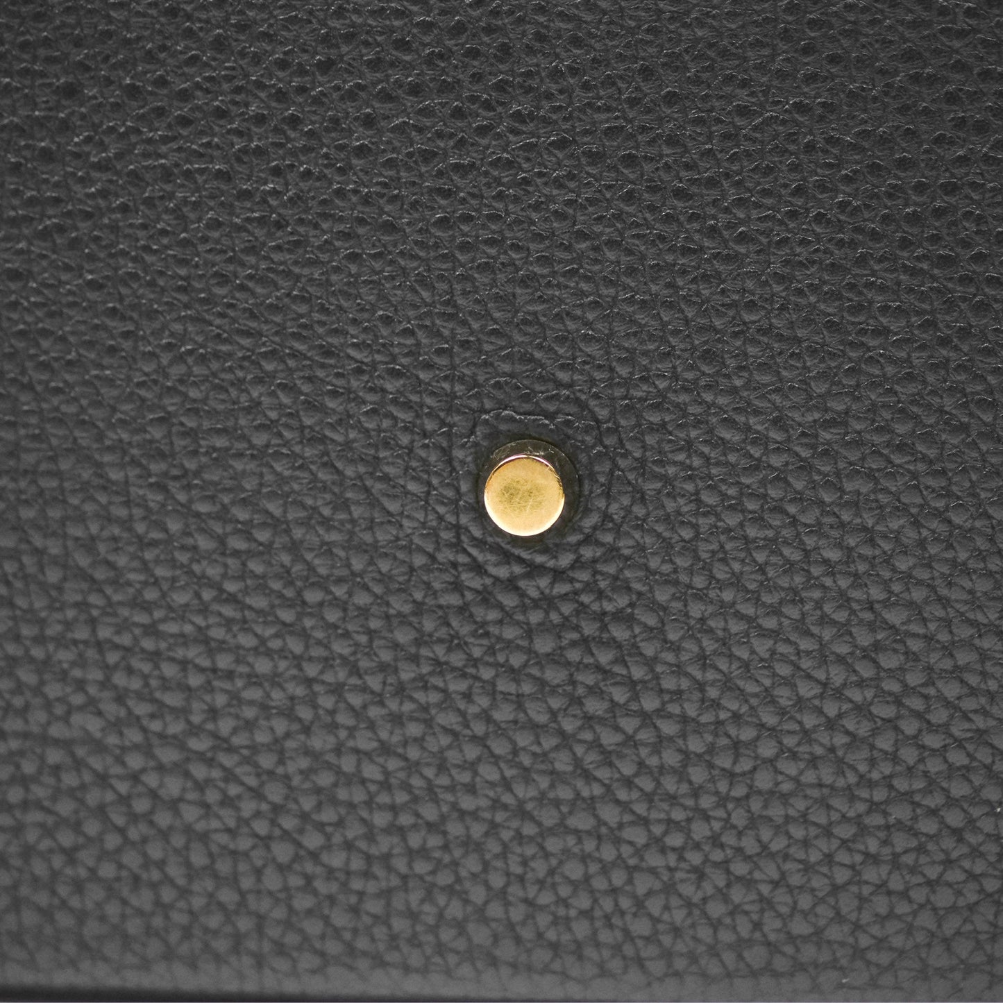 Hermès Lindy 26 Black Clemence Gold Hardware