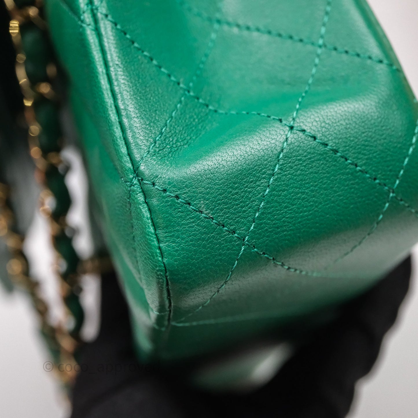 Chanel Classic M/L Medium Flap Quilted Green Lambskin Gold Hardware
