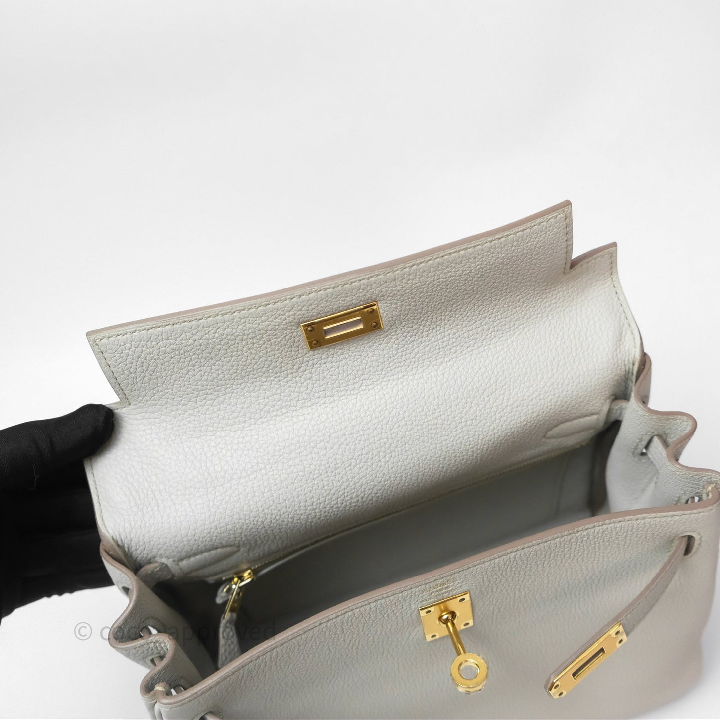 Hermès Retourne Kelly 25 Beton 8L Togo Gold Hardware