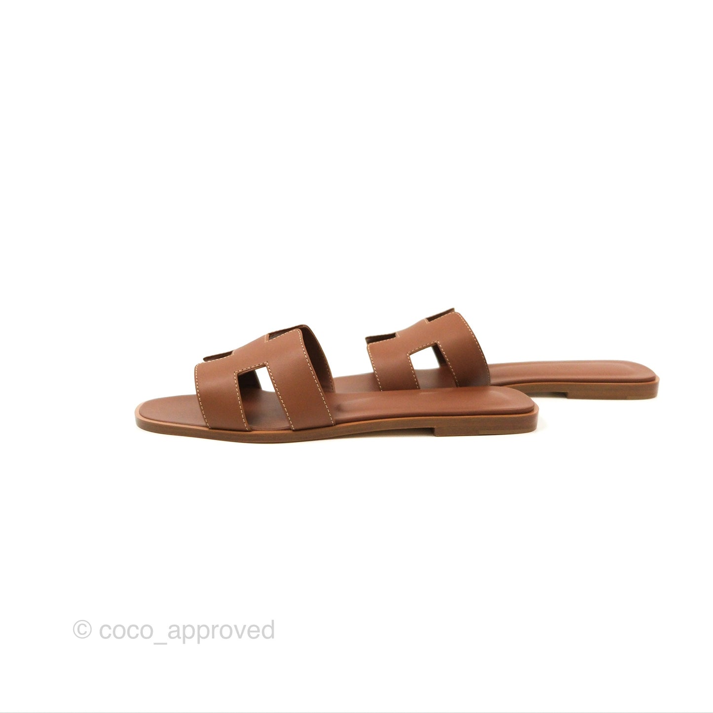 Hermès Oran Sandals in Gold Size 39.5