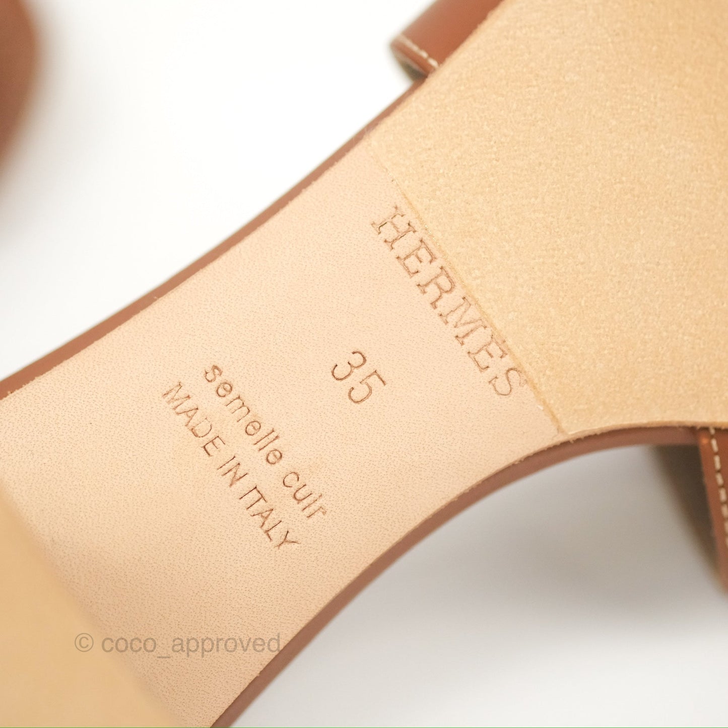 Hermès Oasis Gold Sandals Size 35