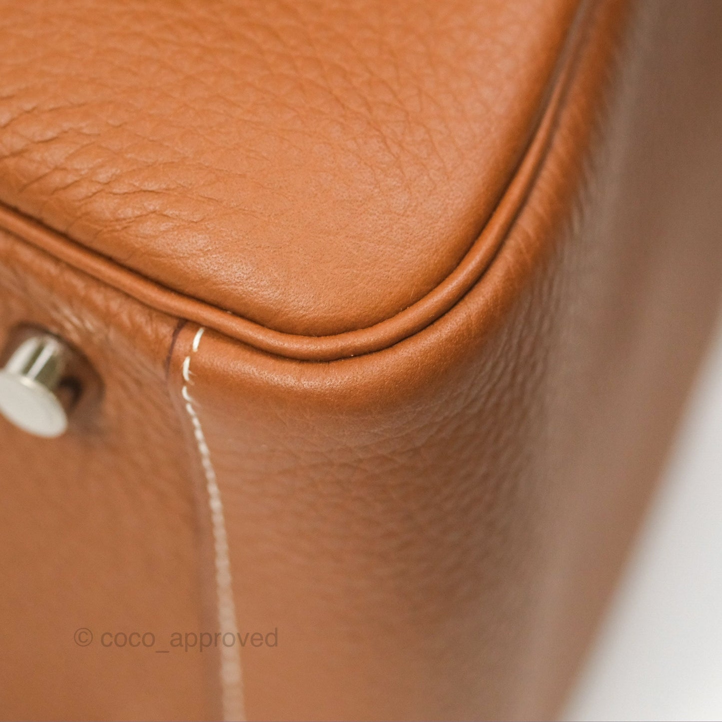 Hermès Lindy 26 Gold Clemence Palladium Hardware