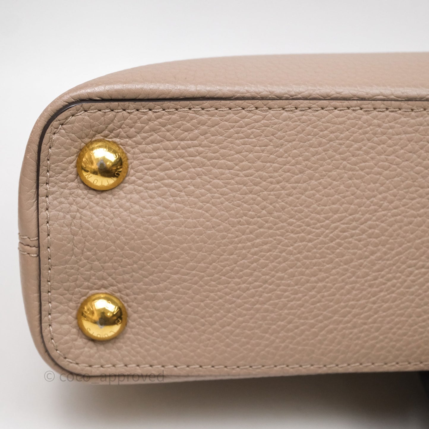 Louis Vuitton Taurillon Capucines BB Galet