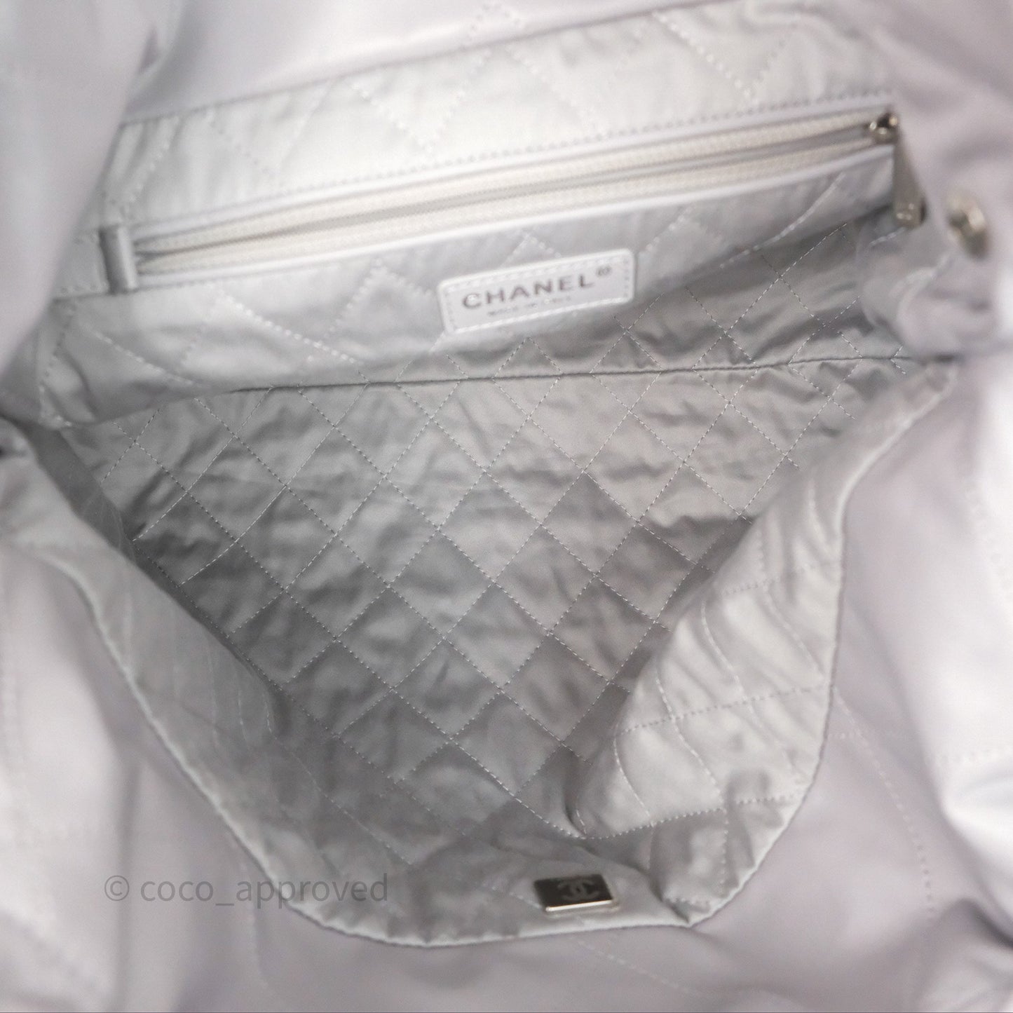 Chanel 22 Medium Grey Shiny Aged Calfskin Aged Silver Hardware