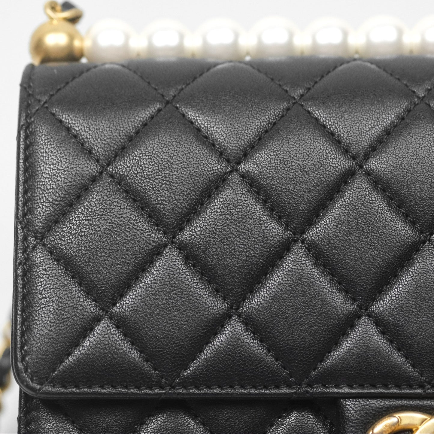 Chanel Small Chic Pearls Flap Quilted Black Goatskin Aged Gold Hardware