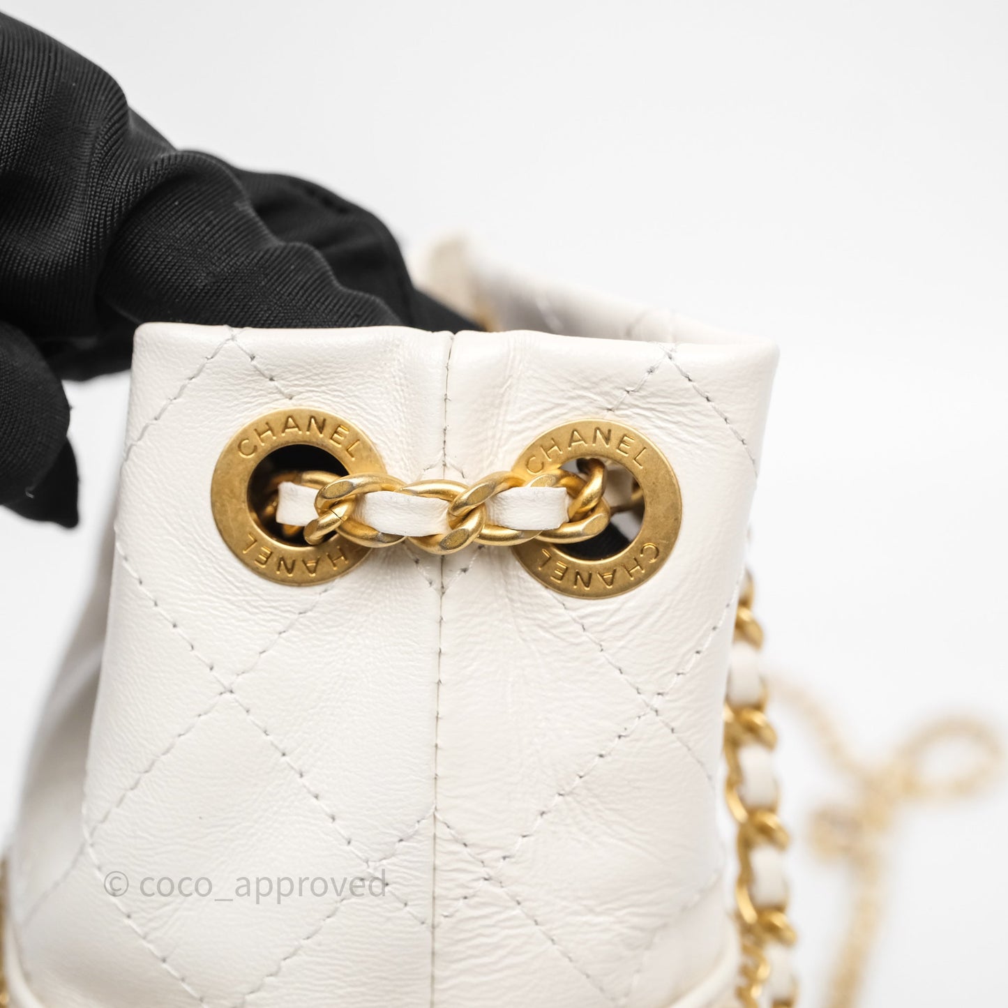 Chanel Mini Bucket Bag White Shiny Lambskin Aged Gold Hardware 25C
