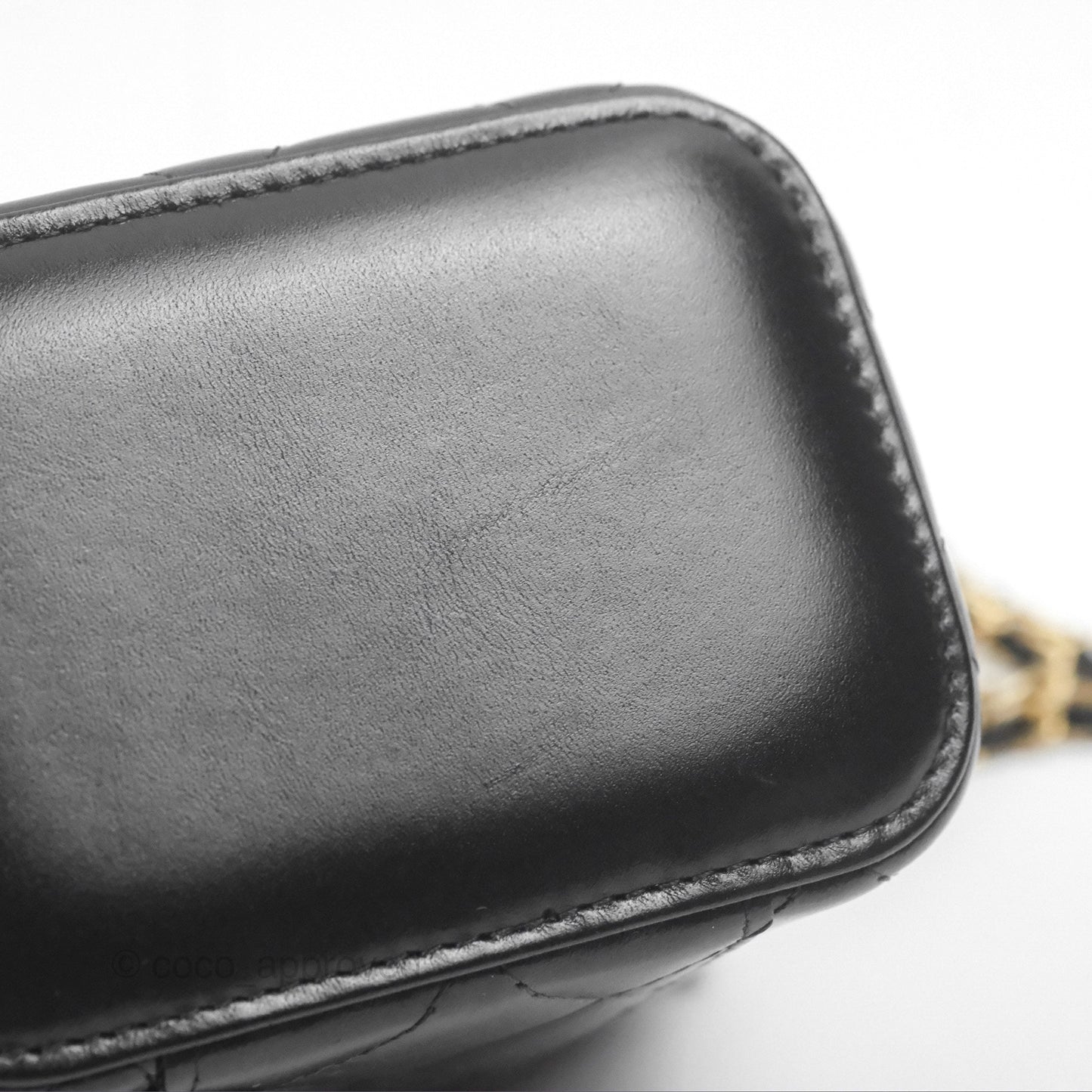 Chanel Quilted Mini Perfect Fit Vanity With Chain Black Calfskin Aged Gold Hardware 21A