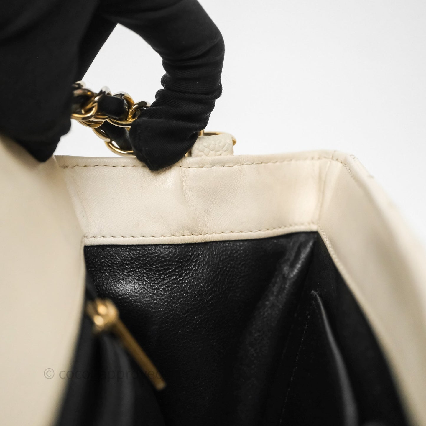 Chanel Quilted Medium CC Filigree Flap White/ Black Caviar