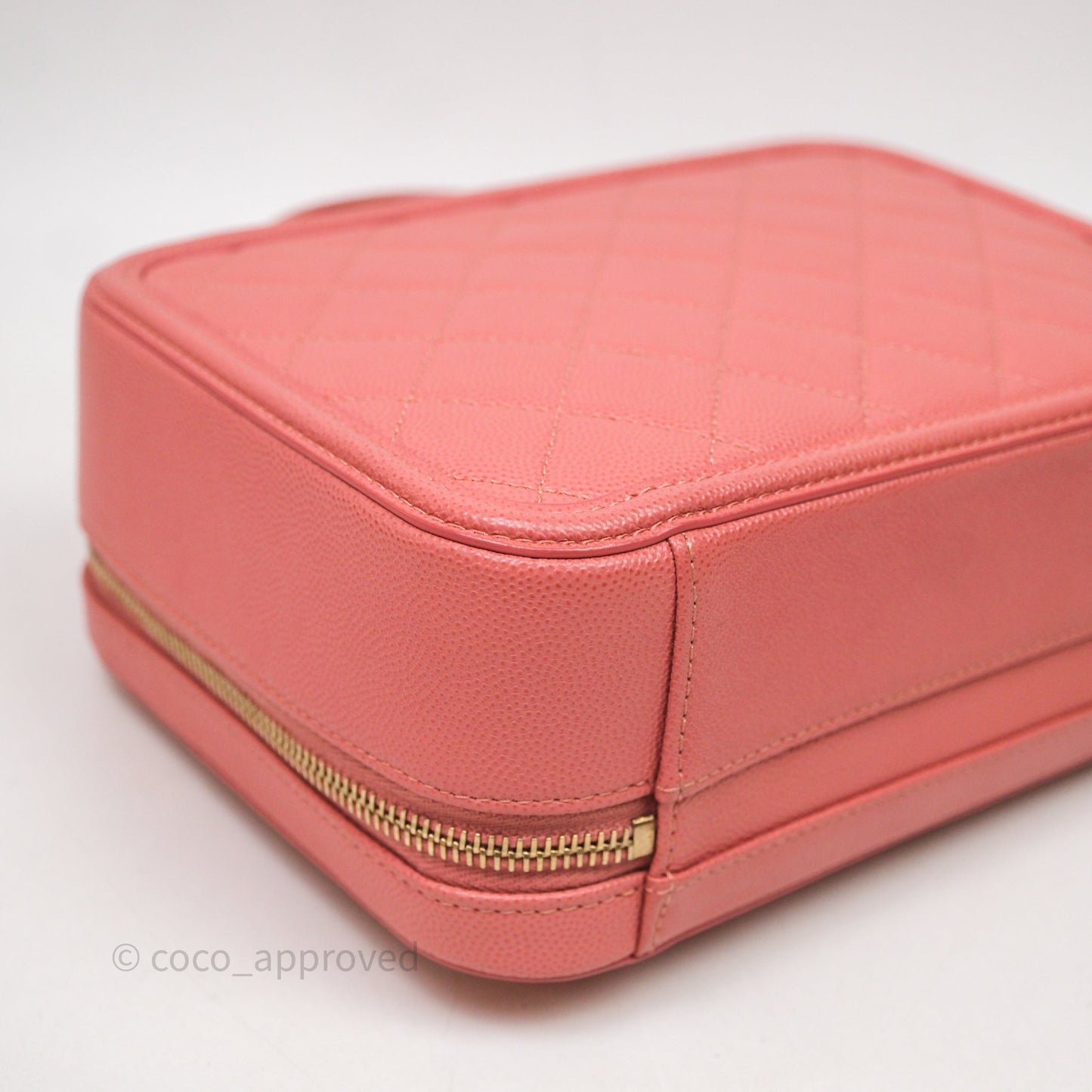 Chanel Medium CC Filigree Vanity Case Quilted Pink Caviar Aged Gold Hardware