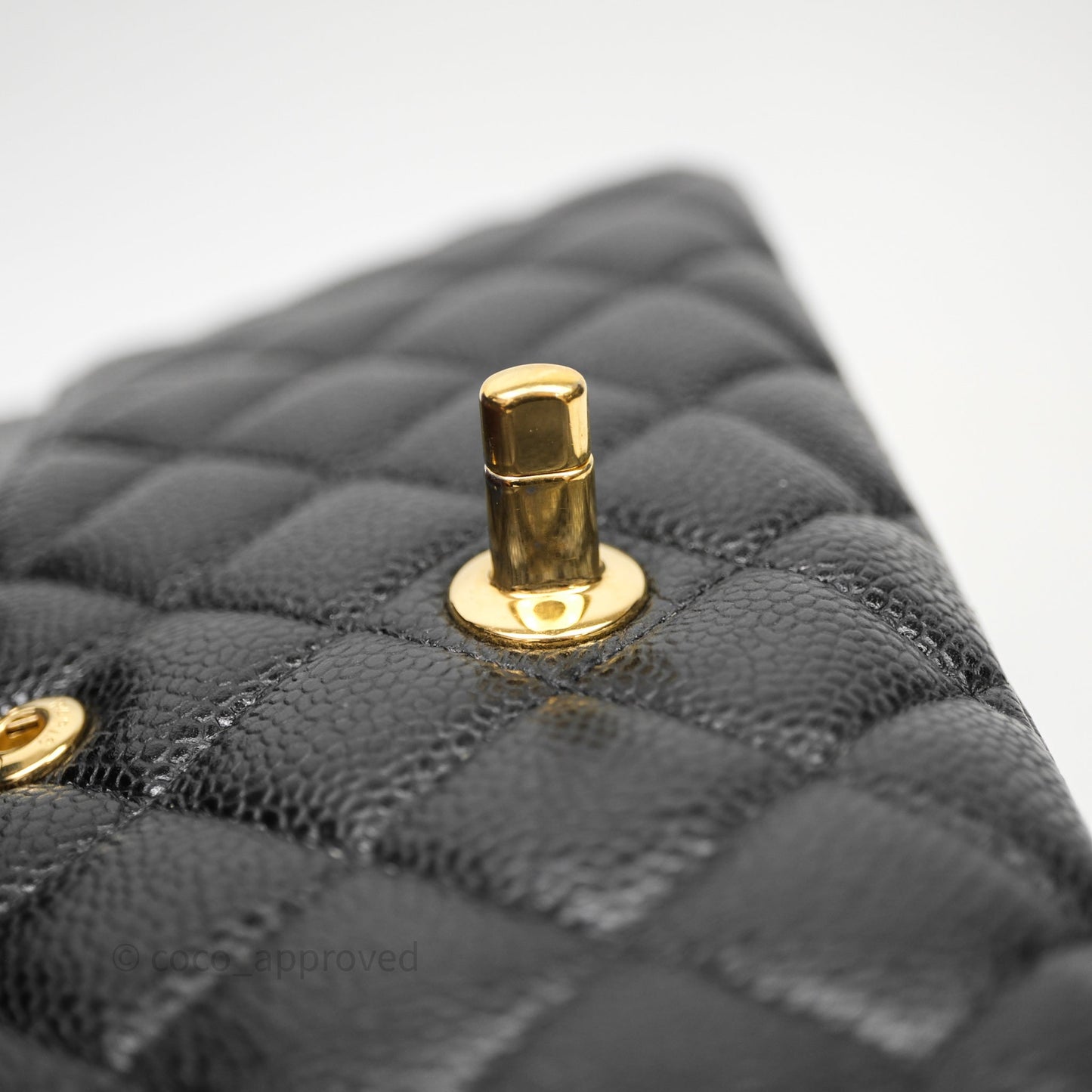 Chanel Classic M/L Medium Flap Quilted Black Caviar Gold Hardware