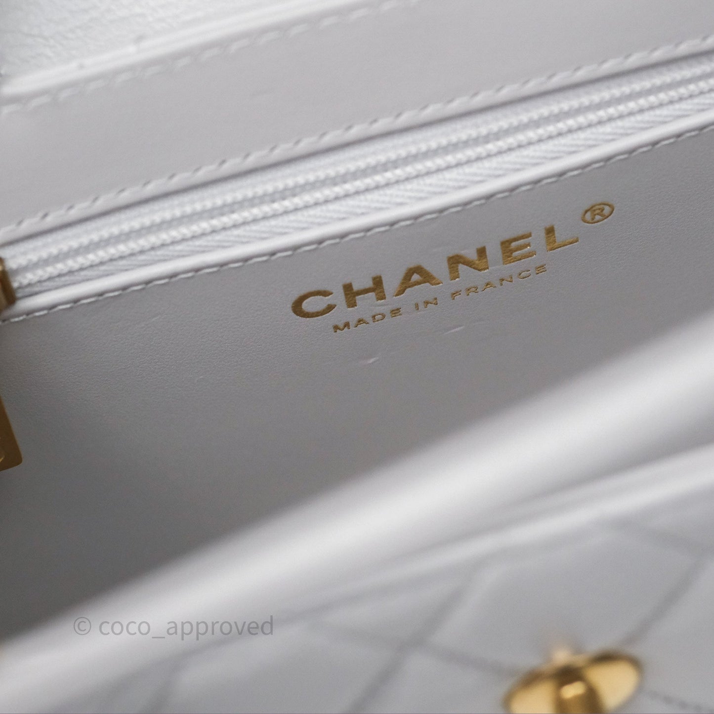 Chanel Kelly Bag Quilted Light Grey Shiny Calfskin Aged Gold Hardware
