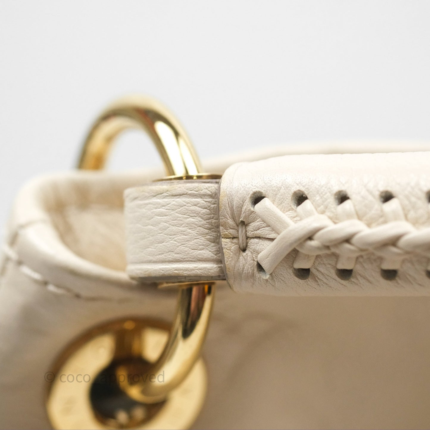 Louis Vuitton Artsy Monogram Empreinte MM Ivory