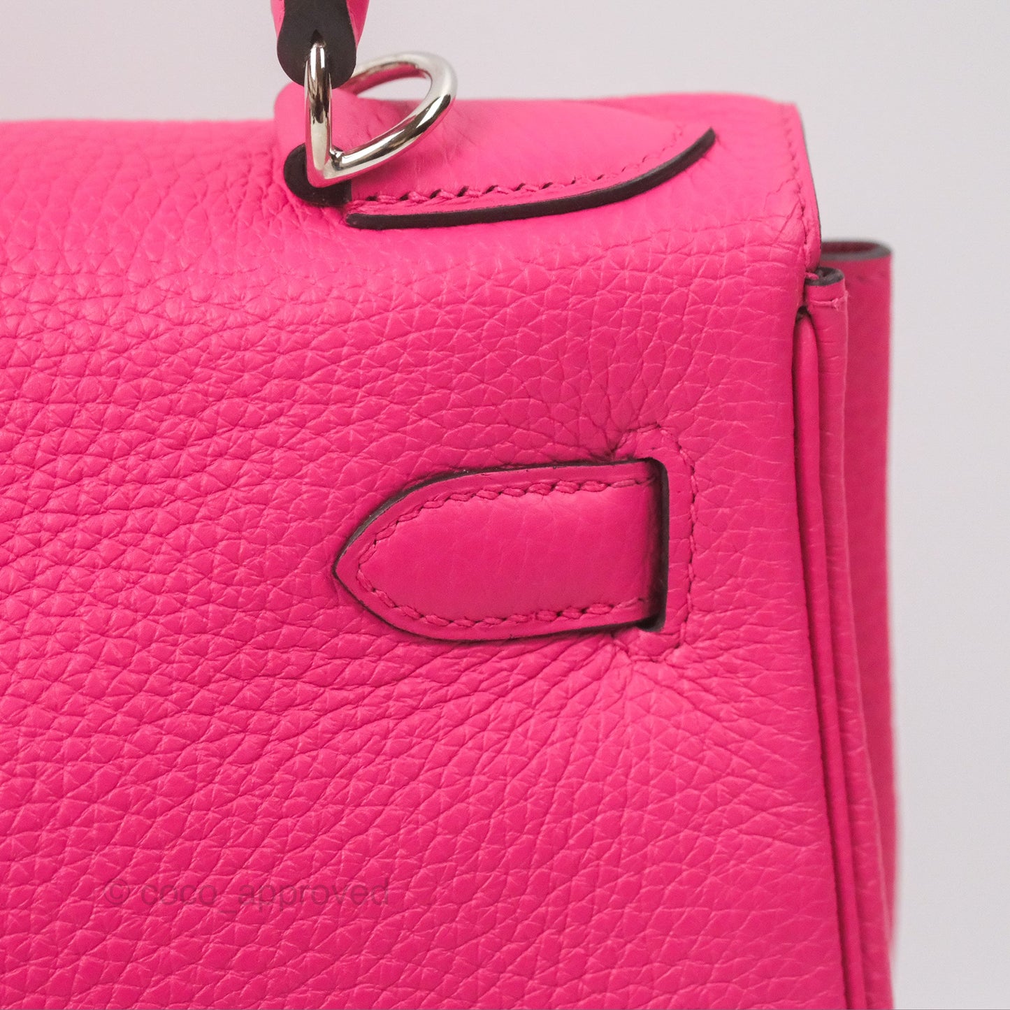 Hermès Retourne Kelly 28 Rose Shocking Clemence Palladium Hardware