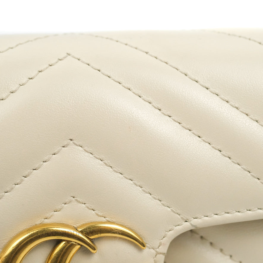 Gucci GG Marmont Matelassé Leather Super Mini Bag Ivory