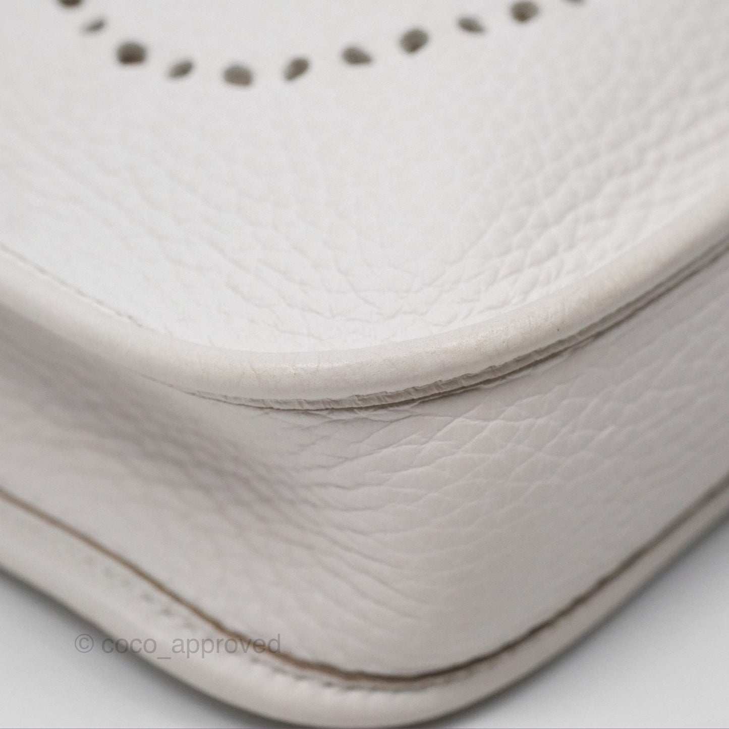 Hermès Mini Evelyne 16 Gris Pale M4 Clemence Gold Hardware