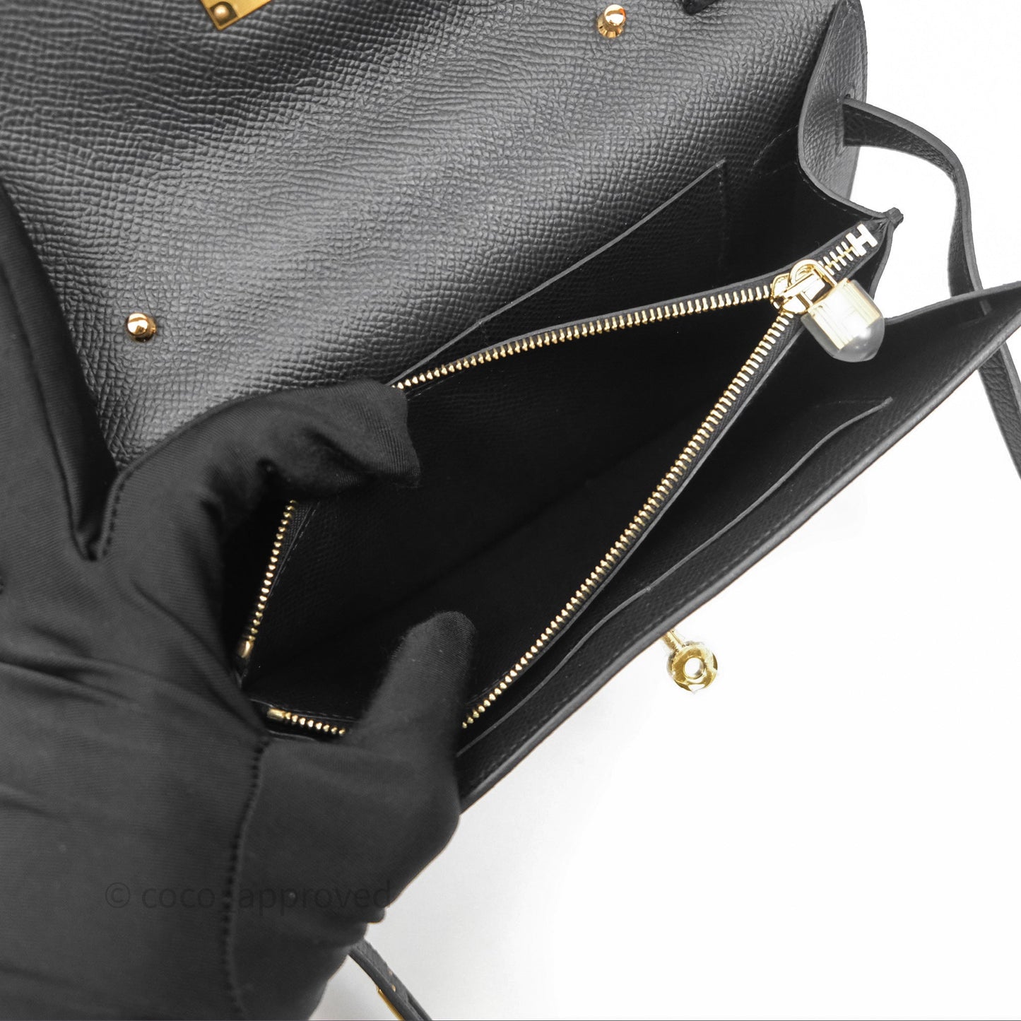 Hermès Kelly To Go Wallet Noir 89 Epsom Gold Hardware