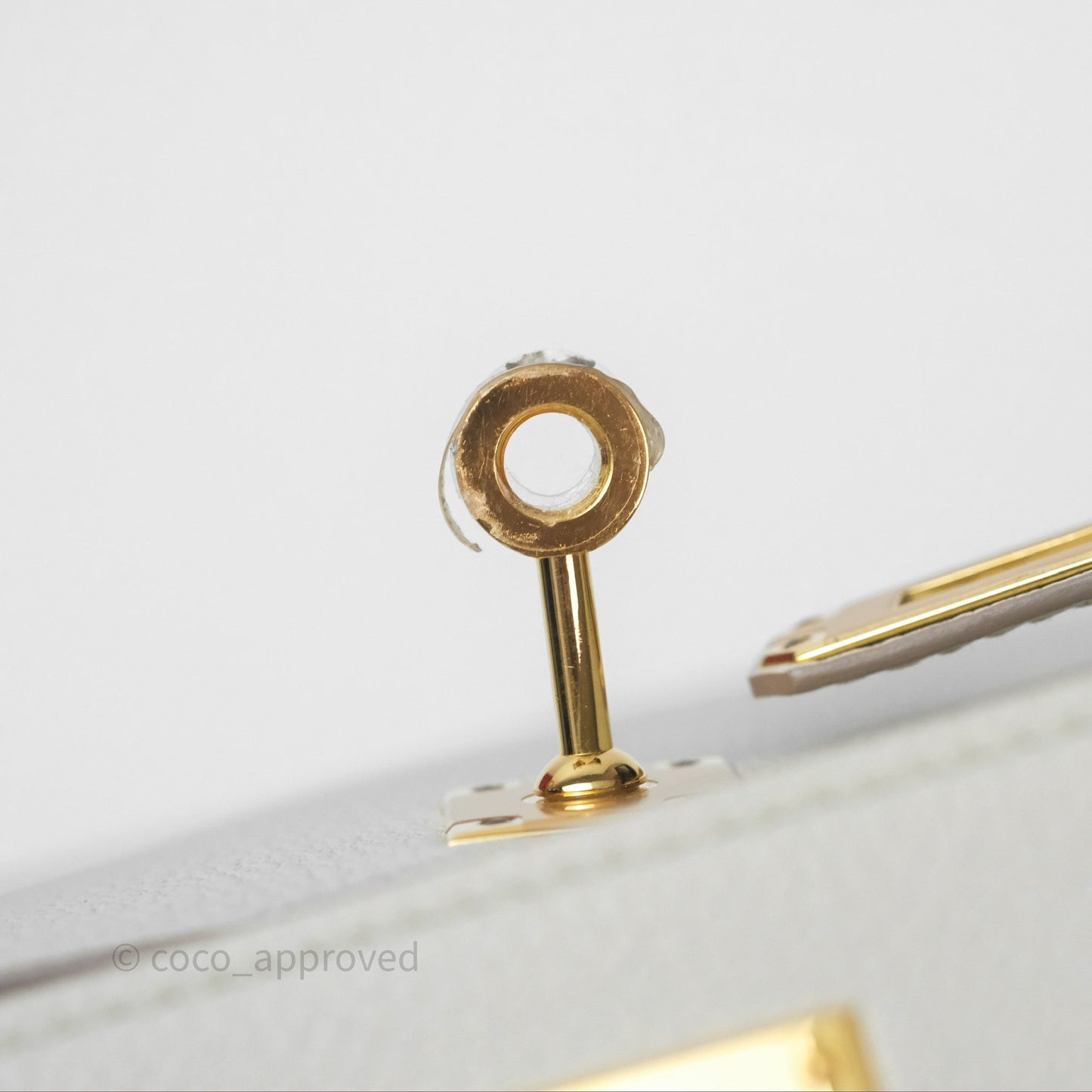 Hermès Retourne Kelly 25 Beton 8L Togo Gold Hardware