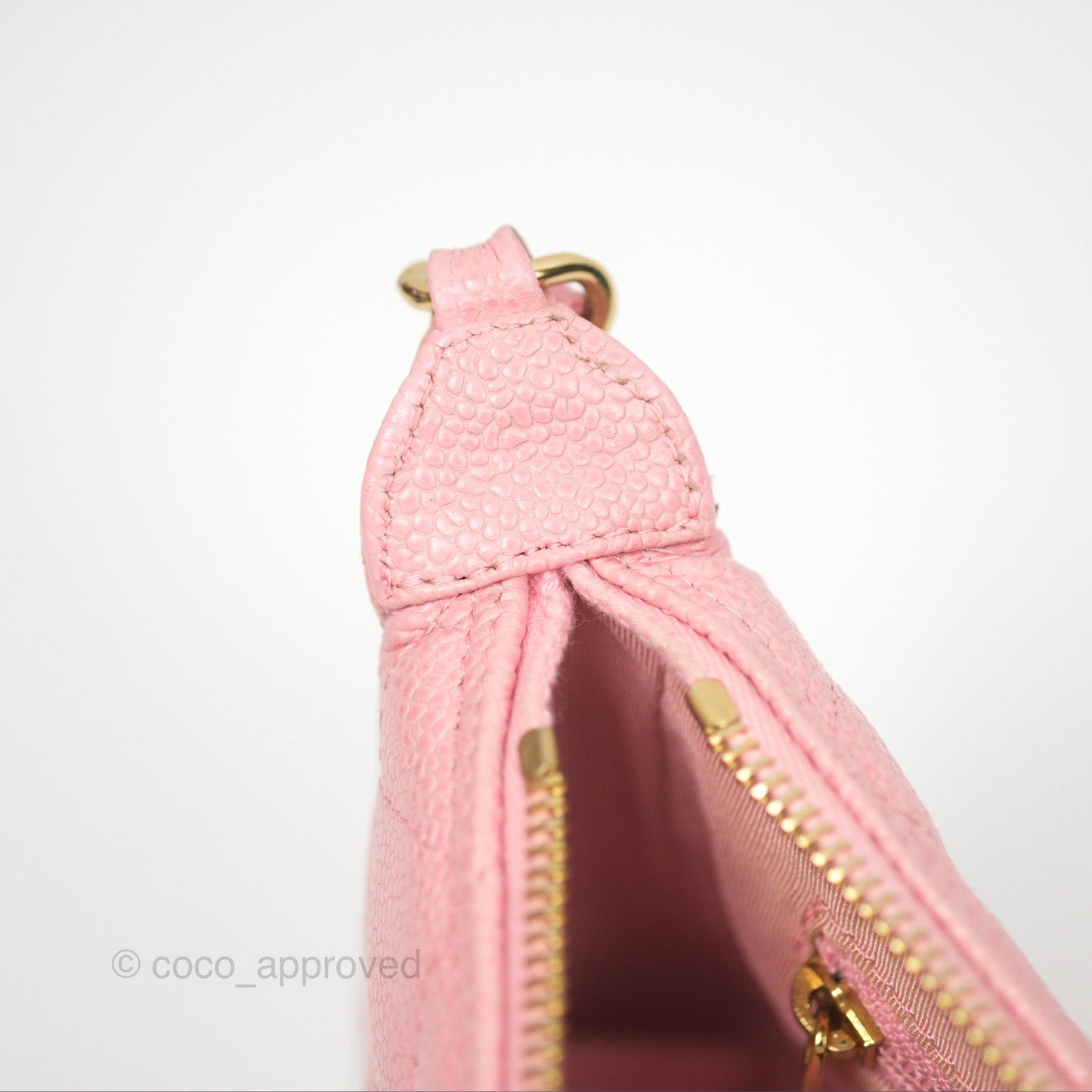 Chanel Vintage CC Quilted Shoulder Bag Pink Caviar Gold Hardware