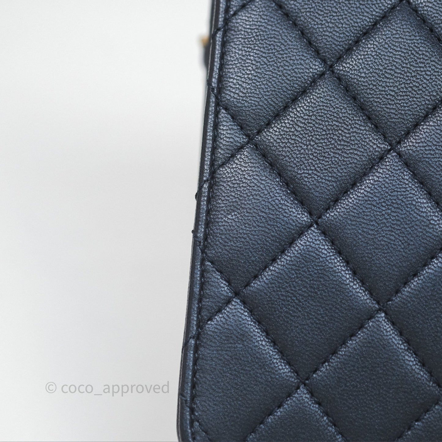 Chanel Quilted Chic Pearls Flap Iridescent Navy Goatskin Aged Gold Hardware