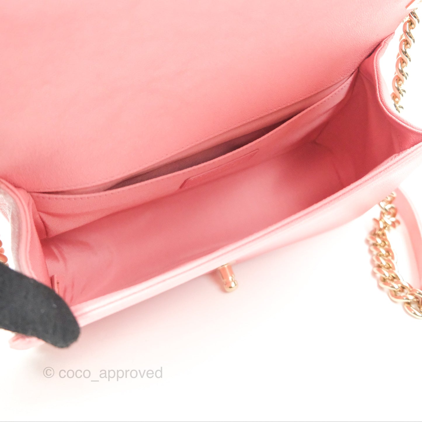 Chanel Boy Chevron Medium Pink Caviar Gold Hardware