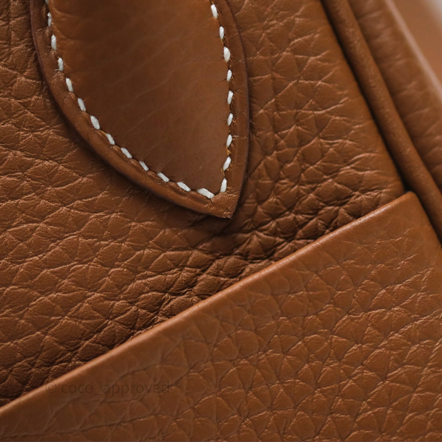 Hermès Lindy 26 Gold 37 Clemence Gold Hardware