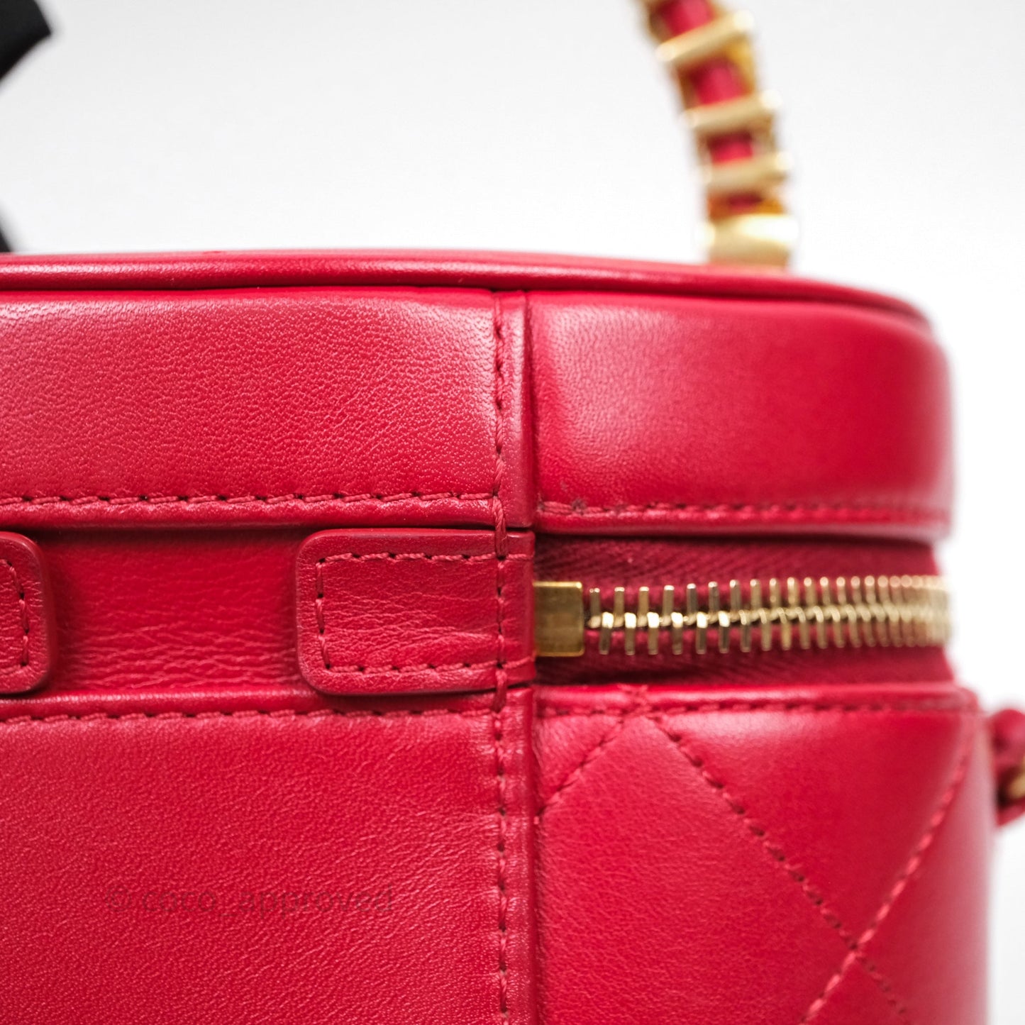 Chanel CC Vanity Case Red Calfskin Aged Gold Hardware