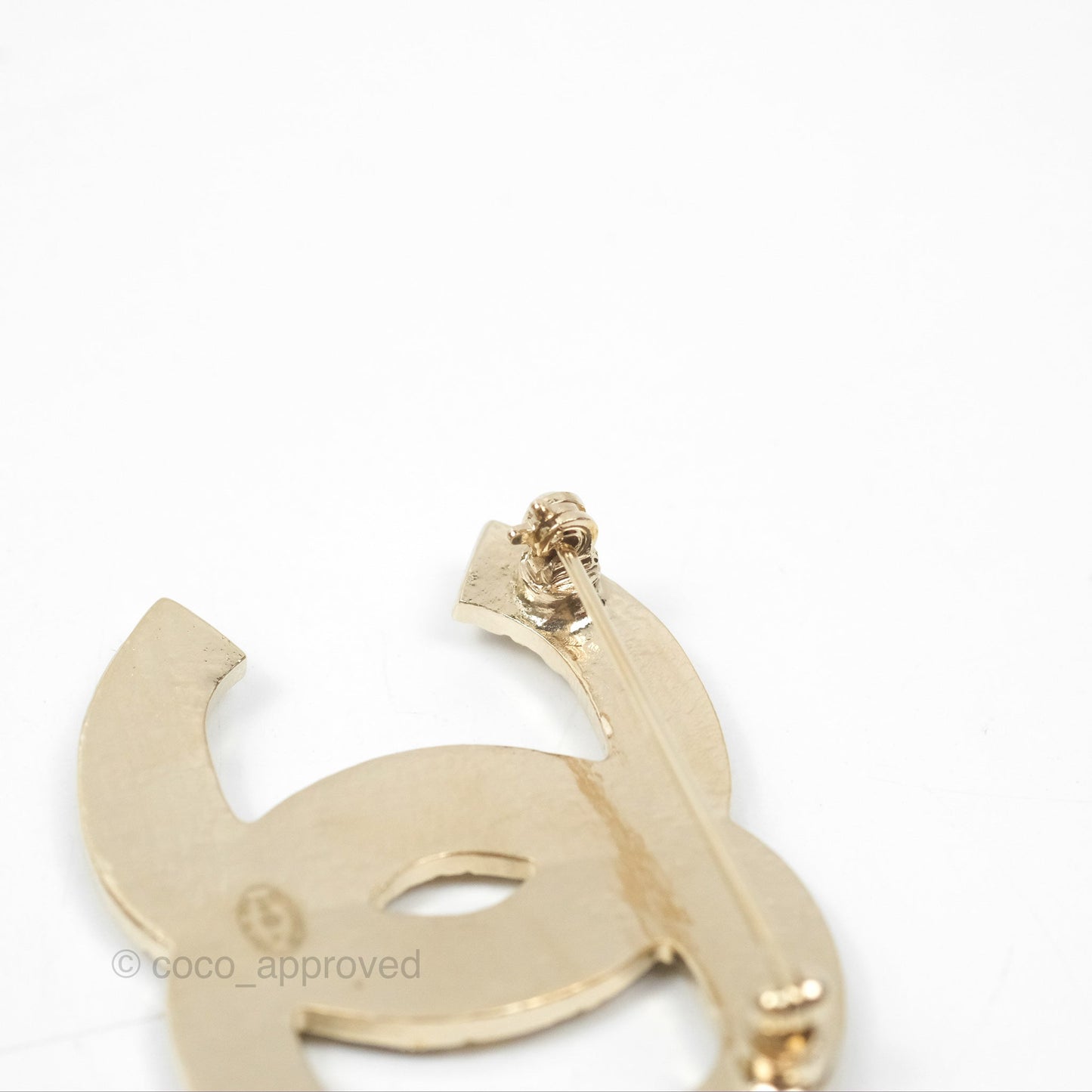 Chanel CC Brown Gripoix Rectangle Brooch Gold Tone 19A