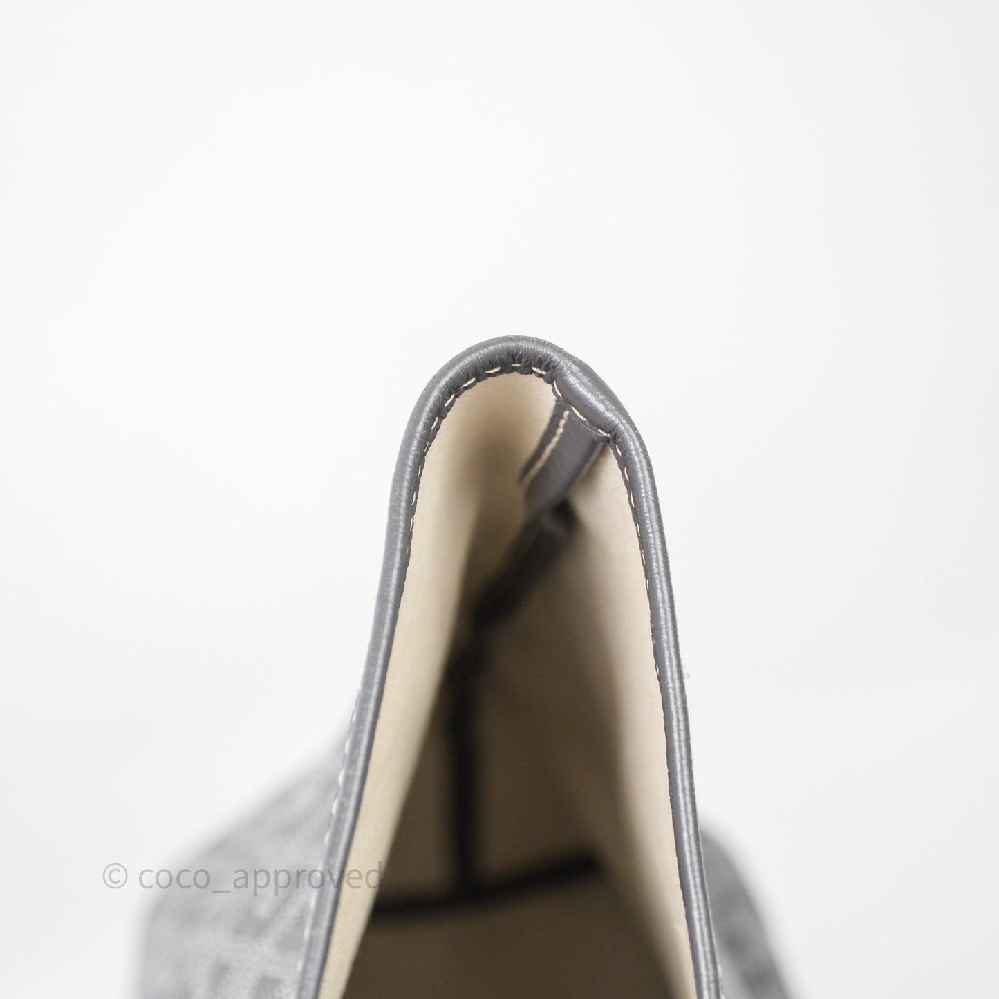 Goyard St Louis Tote PM ⁣⁣⁣⁣⁣⁣⁣⁣⁣⁣⁣⁣⁣⁣⁣⁣⁣⁣⁣⁣Grey