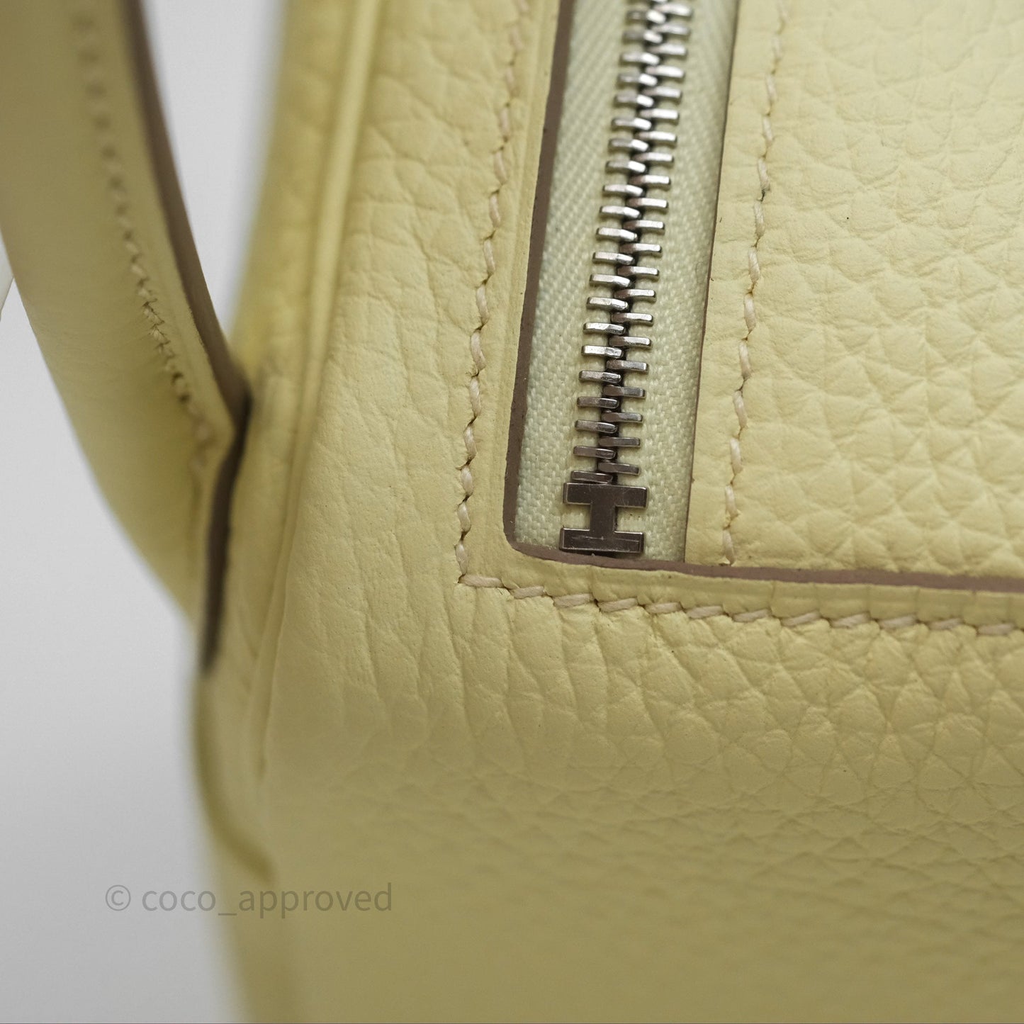 Hermès Mini Lindy II 20 Jaune Milton Clemence Palladium Hardware