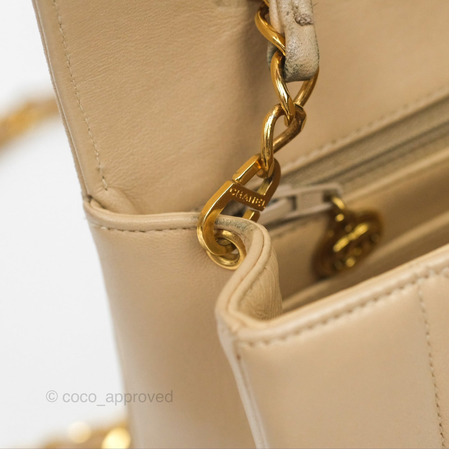 Chanel Vintage Small Quilted Classic Diana Flap Bag Beige Lambskin 24K Gold Hardware