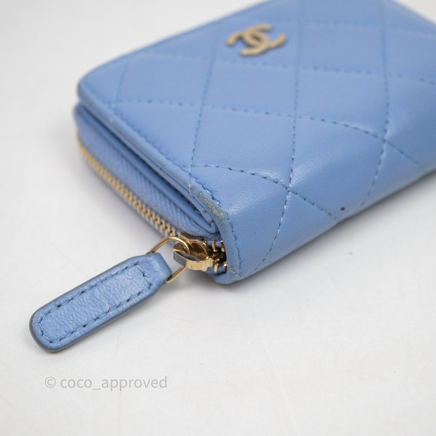 Chanel Classic Zipped Coin Purse Blue Lambskin Gold Hardware