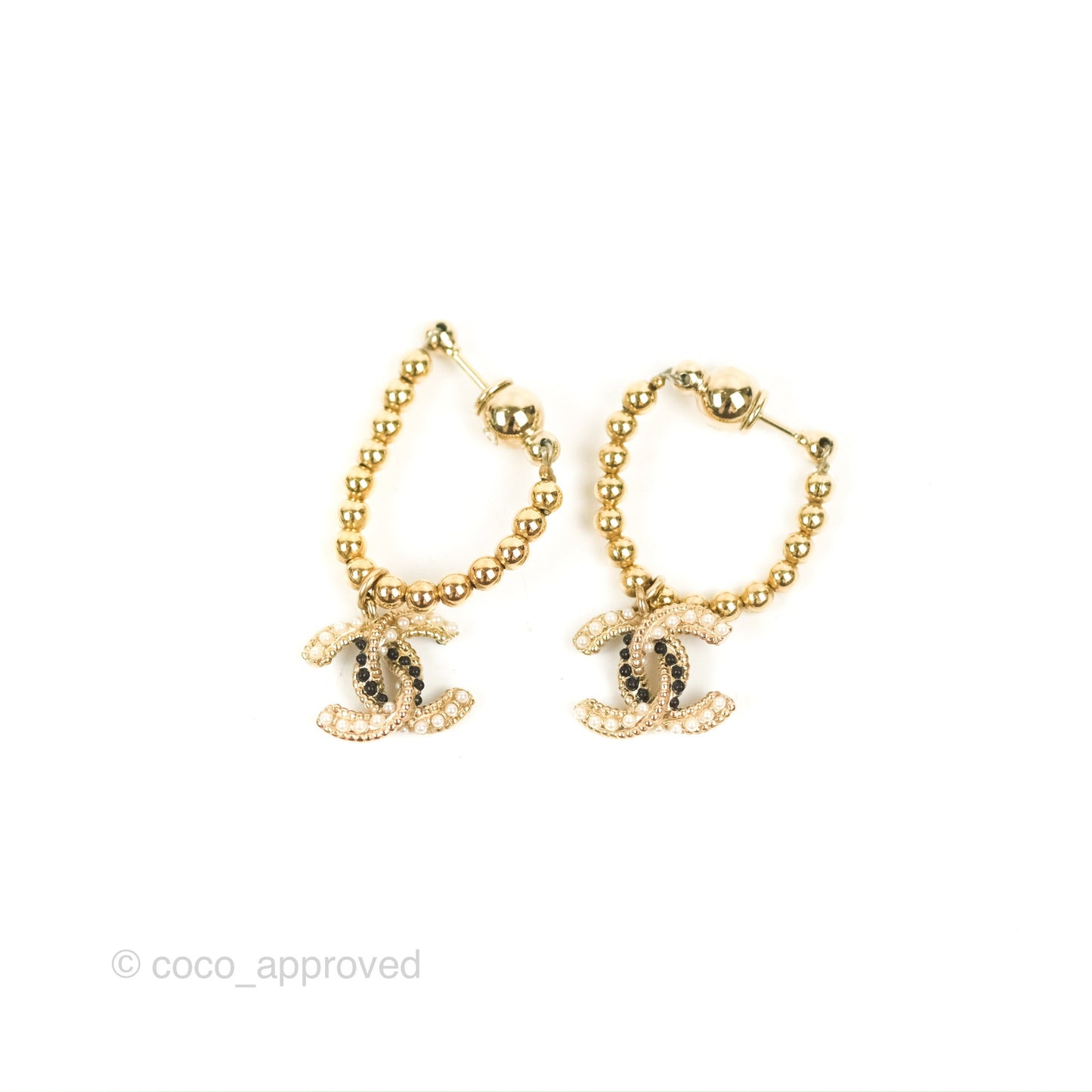 Chanel Pearl & Black Bead CC Chain Earrings Gold Tone 18P